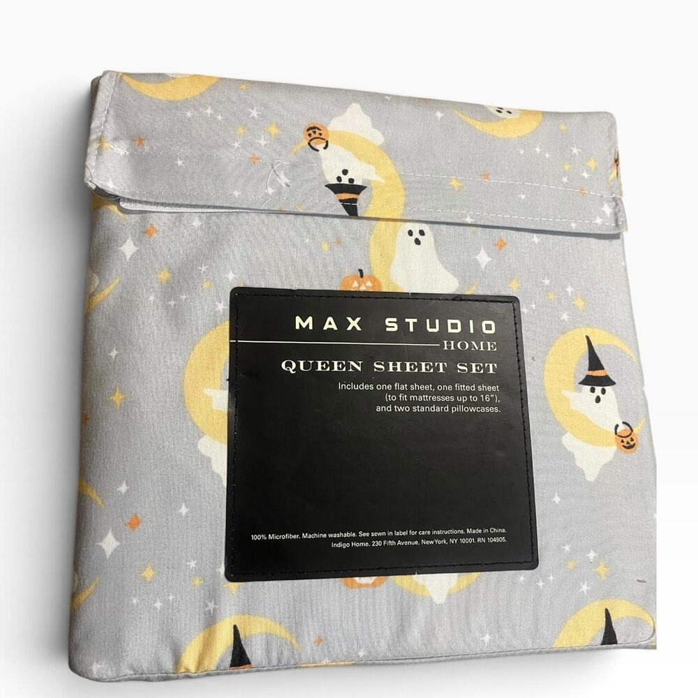 Max Studio Home Halloween Ghosts on the Half Moon Size Queen NIB Multicolor New